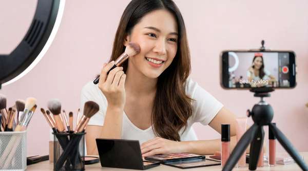 绿帽社美妆视频